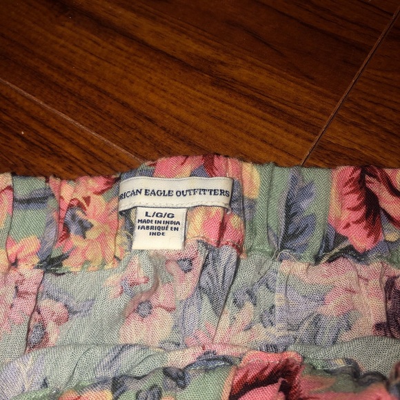 ✨2/$30✨ AMERICAN EAGLE OFF THE SHOULDER CROP TOP✨ - Picture 3 of 3